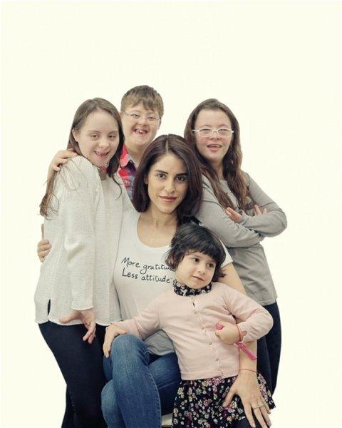 Ünlüler down sendromlu çocuklar için objetif karşısına geçti