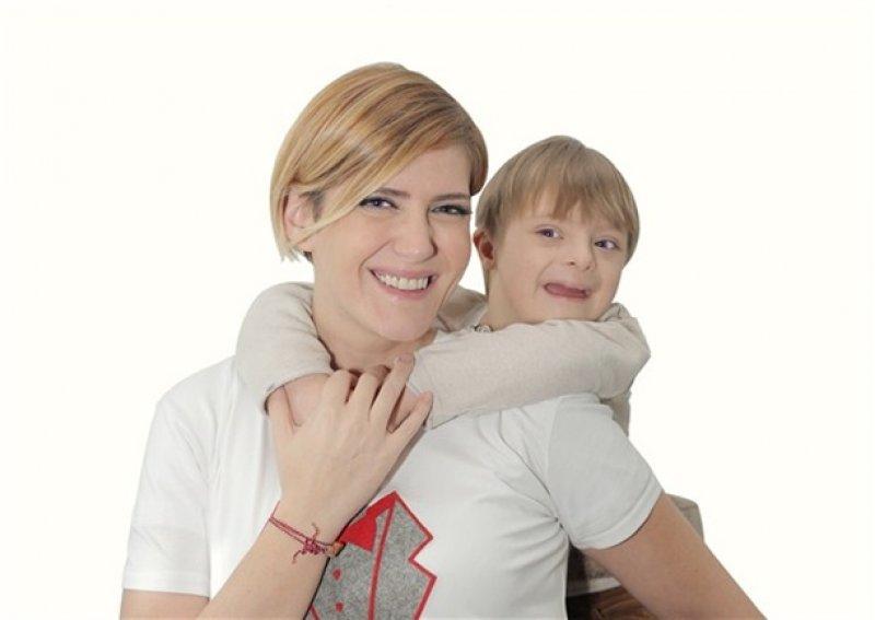 Ünlüler down sendromlu çocuklar için objetif karşısına geçti