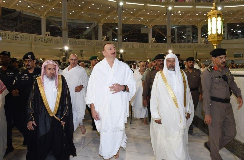 Aliyev'in umre ziyaretinden kareler