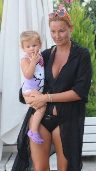 Ünlü kadınların anne olma mutluluğunu tattığı yaşlar