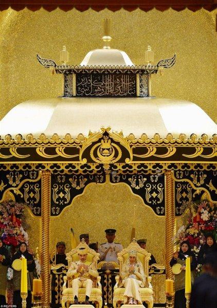 Dünyanın en zengin gelini dünya evine girdi 