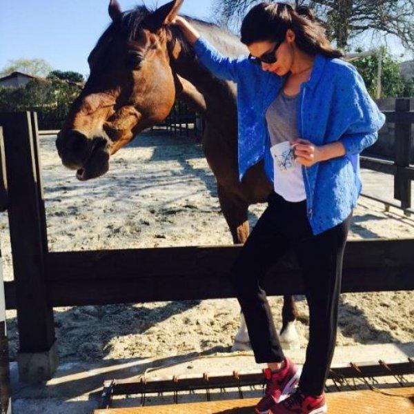 Instagram'da ünlülerin 14 Nisan paylaşımları 