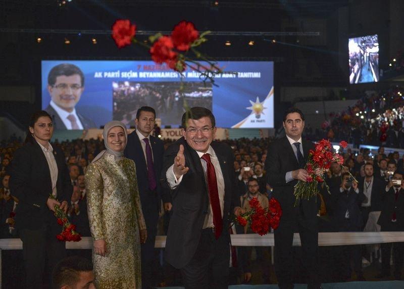 AK Parti Seçim Beyannamesi Toplantısı