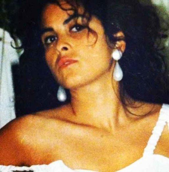 Ekranın en sevilen kötü kadını Nursel Köse'nin bilinmeyenleri 