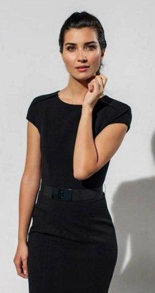 Türkiye'nin en çekici kadını seçildi 