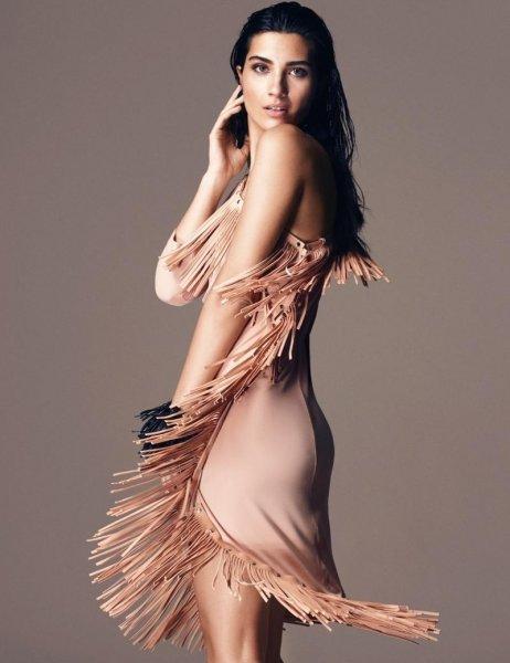 Türkiye'nin en çekici kadını seçildi 