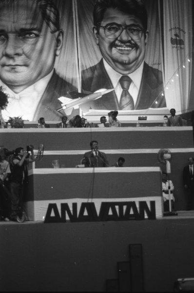 8.Cumhurbaşkanı Turgut Özal'dan kareler