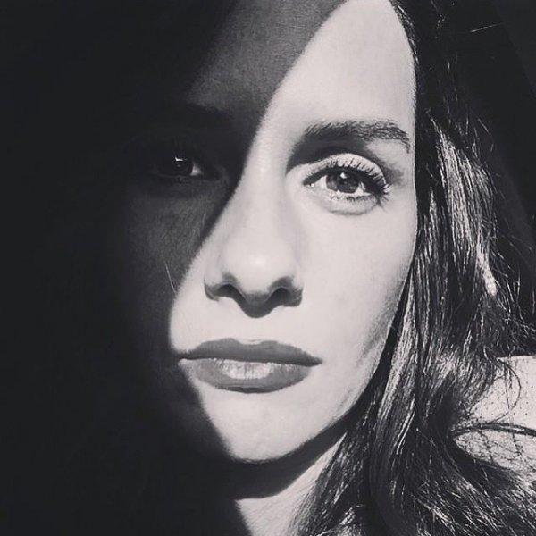 Yasemin Ergene çocuklarıyla podyumda