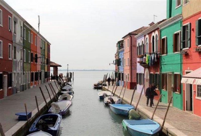 Venedik'in en renkli adası: Burono