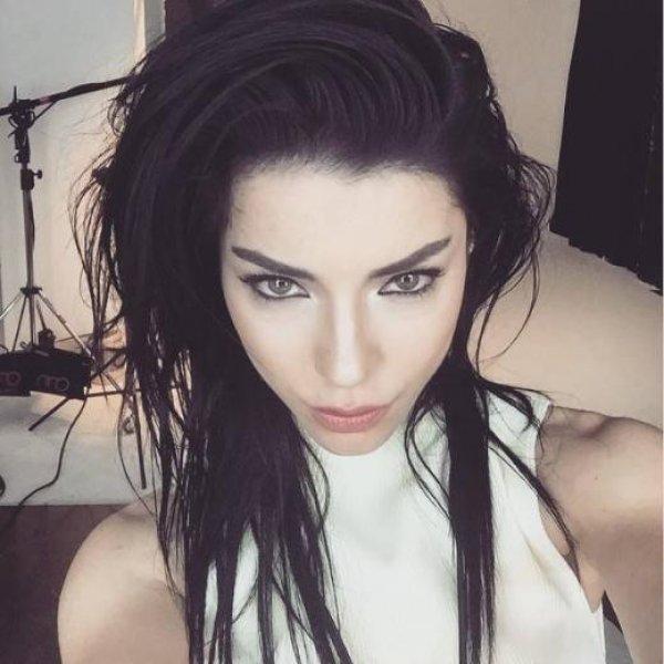 Ünlülerden hafta sonu Instagram paylaşımları 