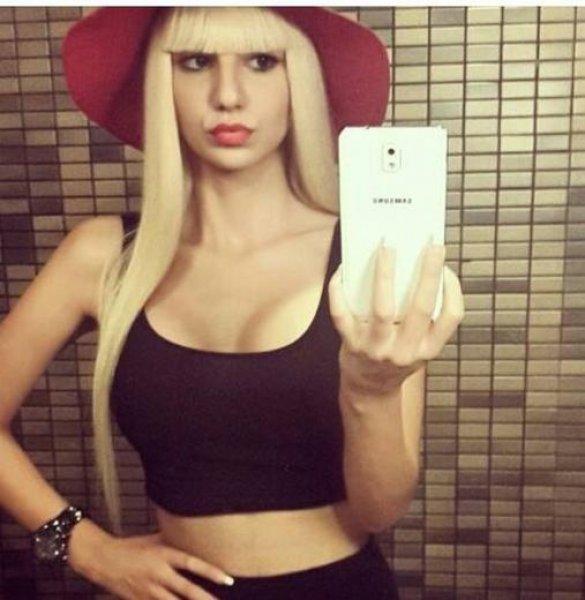 Ayşenur Balcı estetik yaptırdı