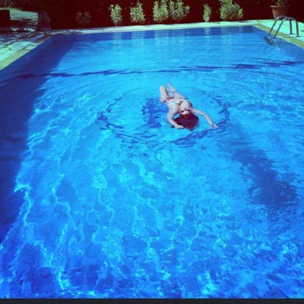 Ünlülerin objektifinden 20 Nisan Instagram paylaşımları 