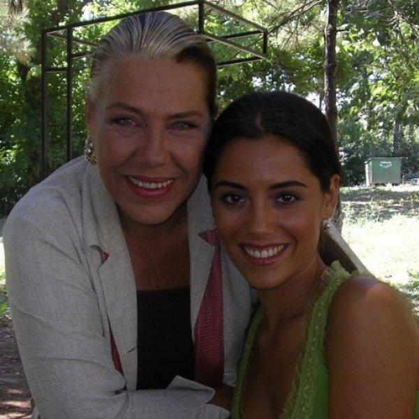 Ünlülerin objektifinden 20 Nisan Instagram paylaşımları 