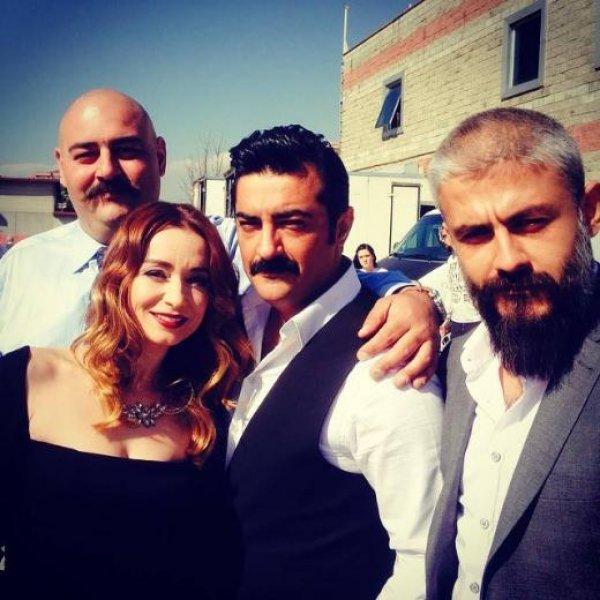 Ünlülerin objektifinden 21 Nisan Instagram paylaşımları 