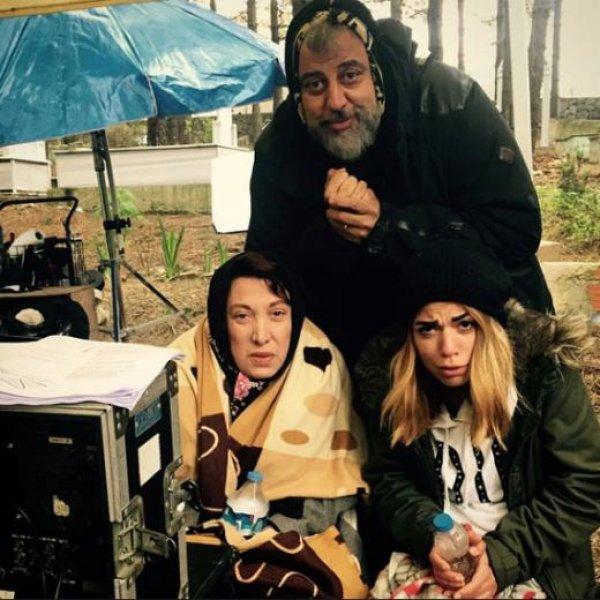 Ünlülerin objektifinden 22 Nisan Instagram paylaşımları 