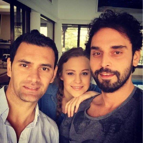 Ünlülerin objektifinden 22 Nisan Instagram paylaşımları 