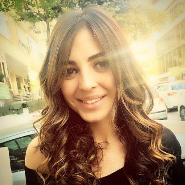 Ünlülerin objektifinden 25 Nisan Instagram paylaşımları 