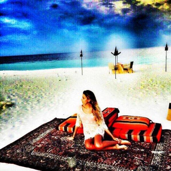 Özge Ulusoy ile Hacı Sabancı tatile çıktı