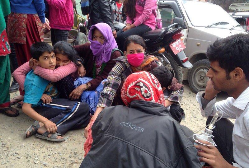 Nepal'de 7.9 şiddetinde deprem