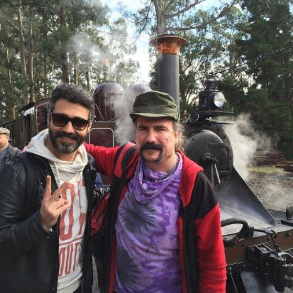 Ünlülerin objektifinden 25 Nisan Instagram paylaşımları 