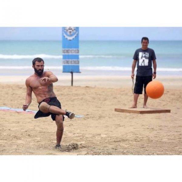 Ünlülerin objektifinden 25 Nisan Instagram paylaşımları 