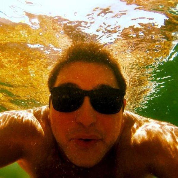 Özge Ulusoy ile Hacı Sabancı tatile çıktı