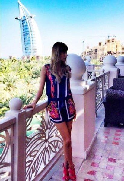 Özge Ulusoy ile Hacı Sabancı tatile çıktı