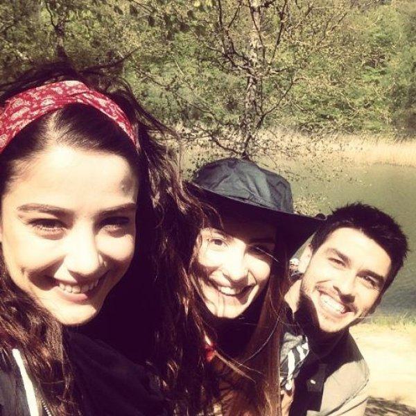 Ünlülerin objektifinden 25 Nisan Instagram paylaşımları 