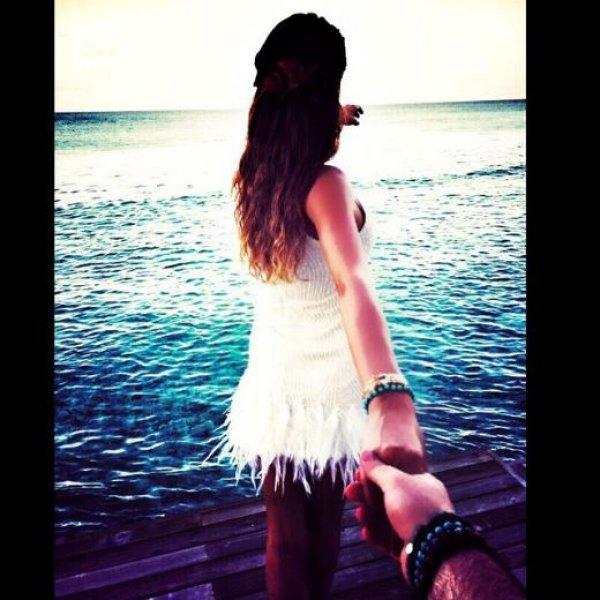 Özge Ulusoy ile Hacı Sabancı tatile çıktı