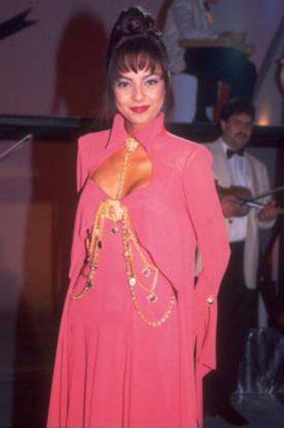 Ebru Gündeş'ten sahne itirafı