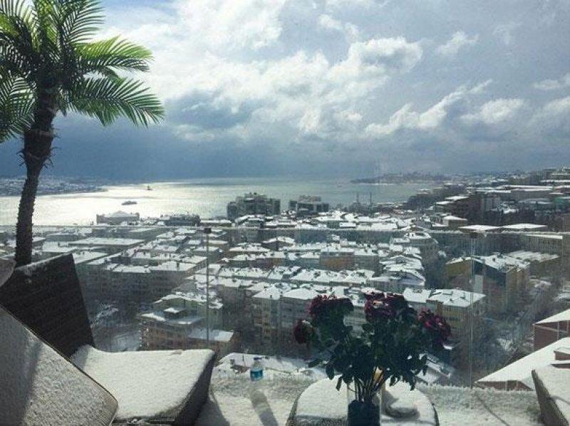 Wesley Sneijder - Yolanthe Cabau'nun evi