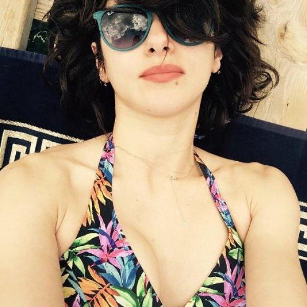 Ünlülerin objektifinden 30 Nisan Instagram paylaşımları 