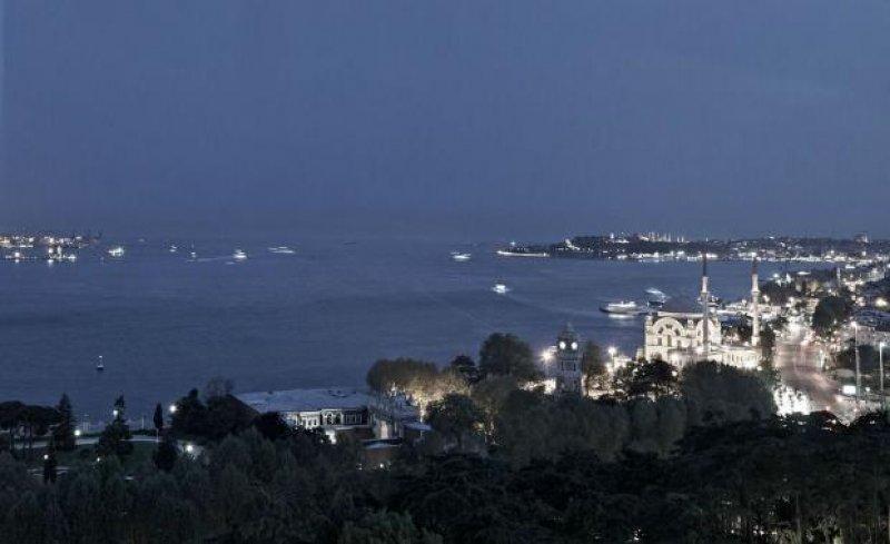 Wesley Sneijder - Yolanthe Cabau'nun evi