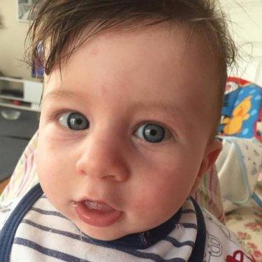 Ünlülerin objektifinden 30 Nisan Instagram paylaşımları 