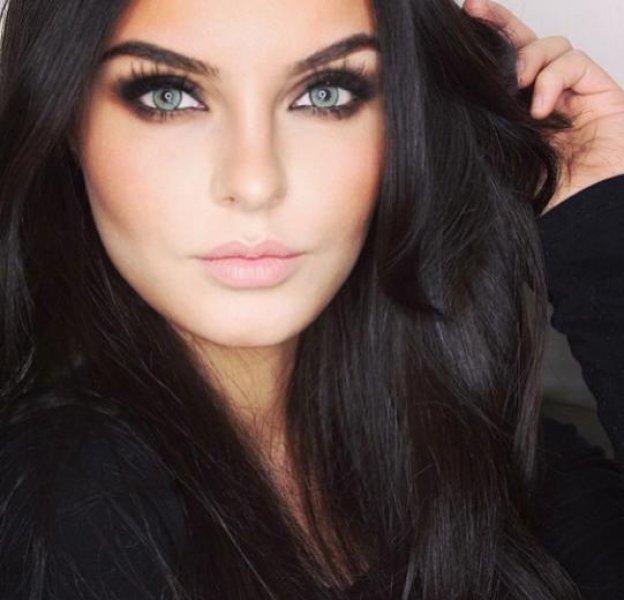 Kürt kızı Evon Wahab Instagram'ı salladı