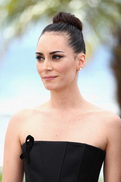 Harun Tekin - Melisa Sözen el ele