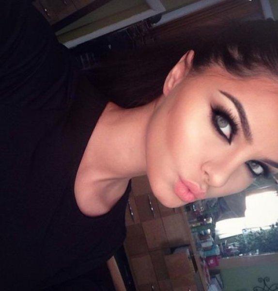 Kürt kızı Evon Wahab Instagram'ı salladı