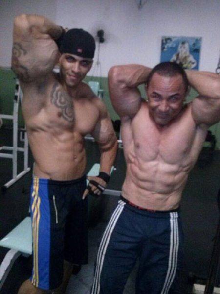 Santos Alves kas uğruna kollarından oluyordu 