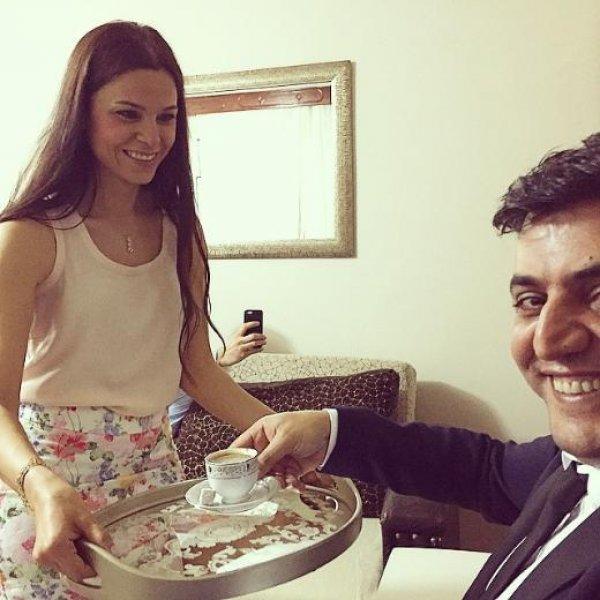 Şinasi Yurtsever ile Ferihan Kaya nişanlandı