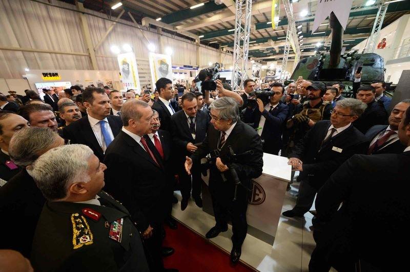 Erdoğan IDEF Uluslararası Savunma Sanayii Fuarı'nı gezdi