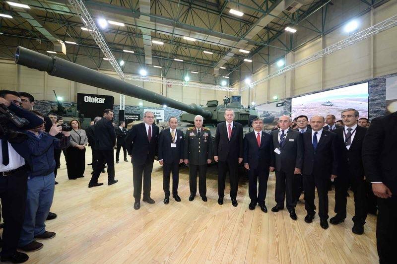 Erdoğan IDEF Uluslararası Savunma Sanayii Fuarı'nı gezdi