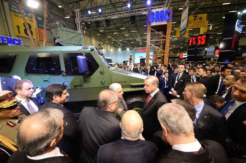 Erdoğan IDEF Uluslararası Savunma Sanayii Fuarı'nı gezdi