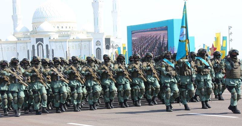 Kazakistan’da Büyük Zafer’in 70. yılı kutlanıyor