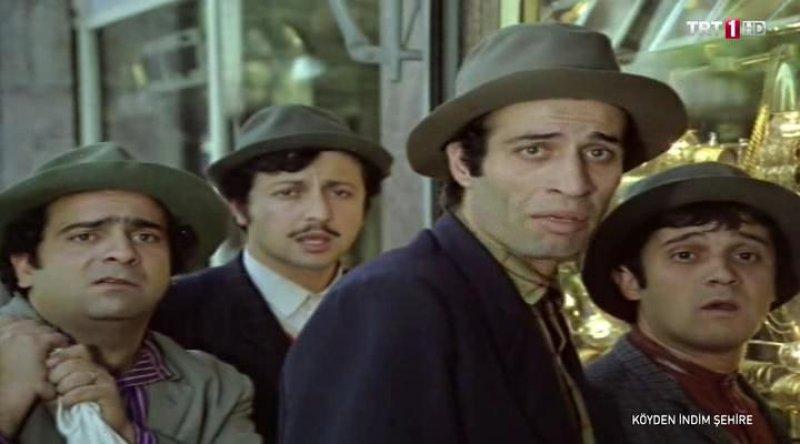 Zeki Alasya vefat etti