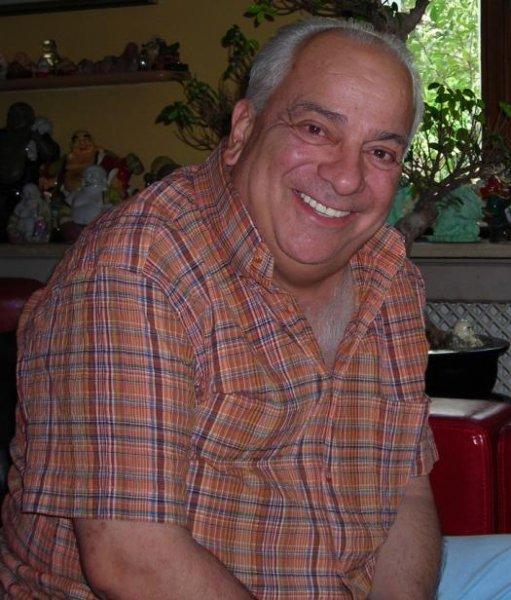 Zeki Alasya vefat etti