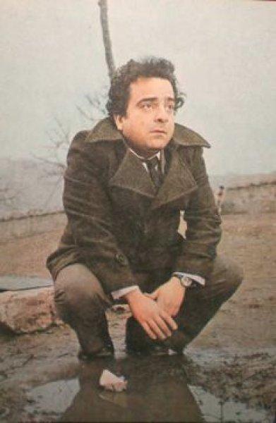 Zeki Alasya vefat etti