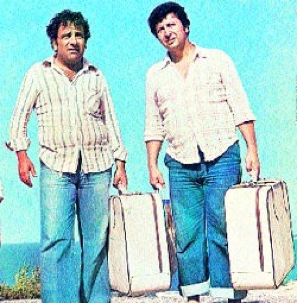 Zeki Alasya vefat etti