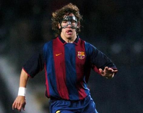 Maske takmak zorunda kalan futbolcular