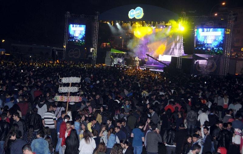 Gülşen Gaziantep'te konser verdi