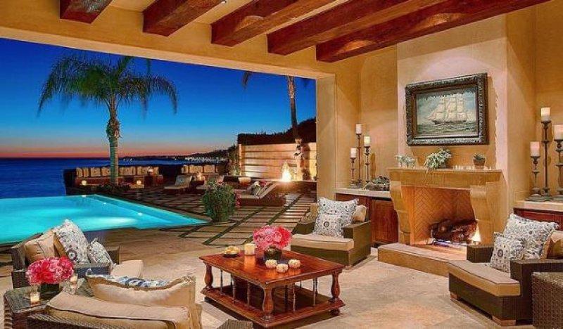 Ünlülerin yazlık evleri 